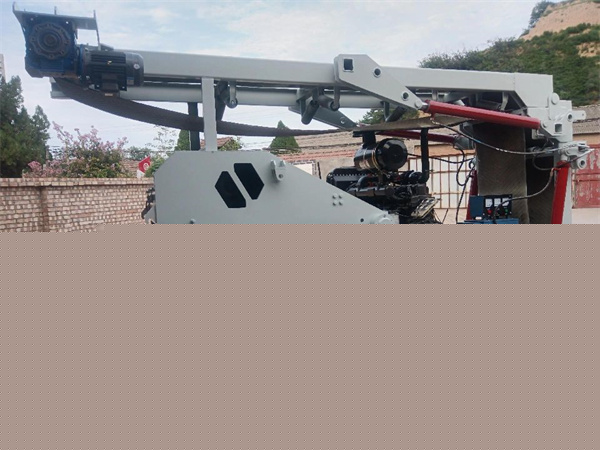 如何评估木材板材加工设备的性能和质量