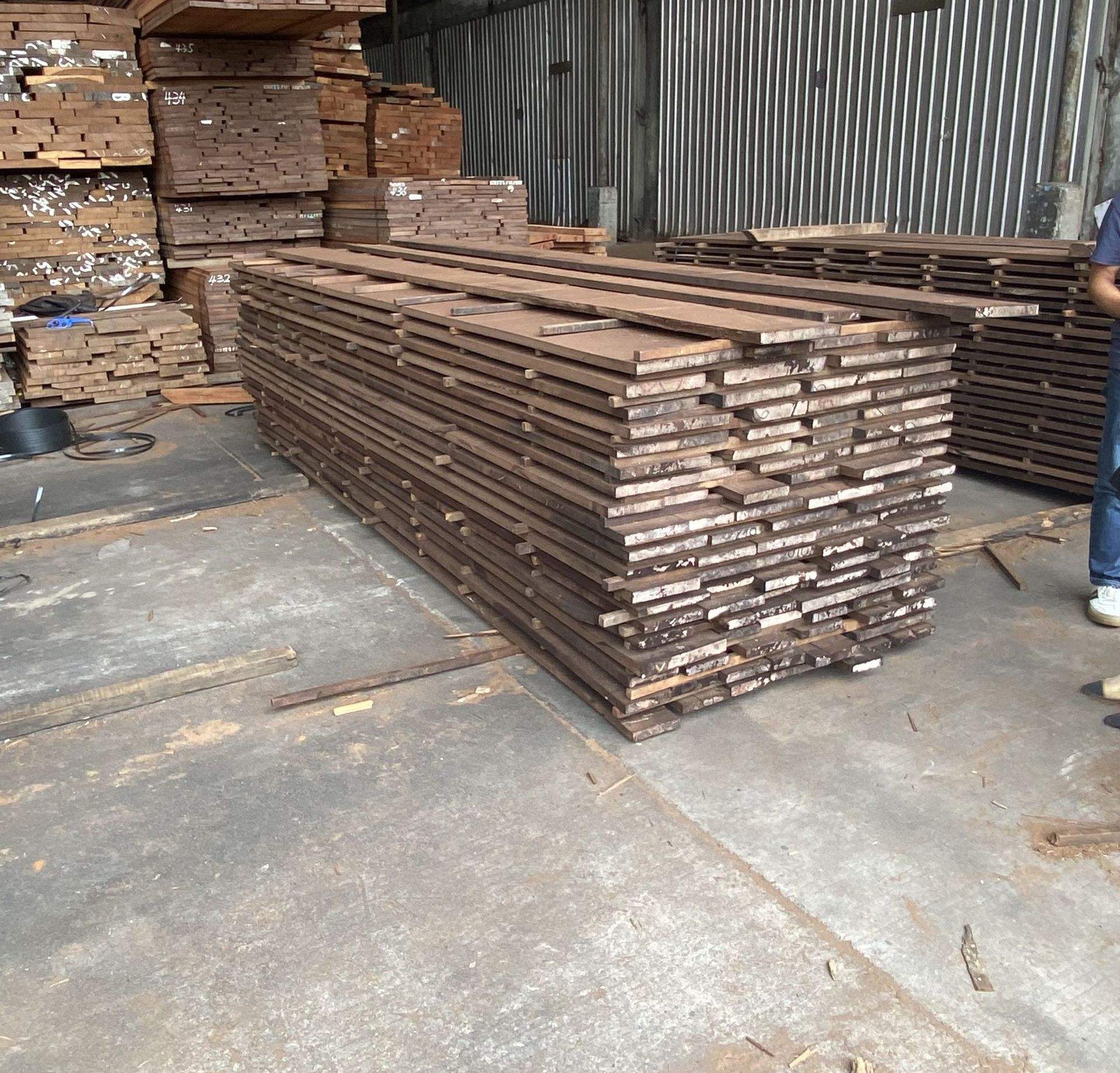 为什么木材板材的成型工艺对产品外观质量至关重要 为什么木材板材的成型工艺对产品外观质量至关重要