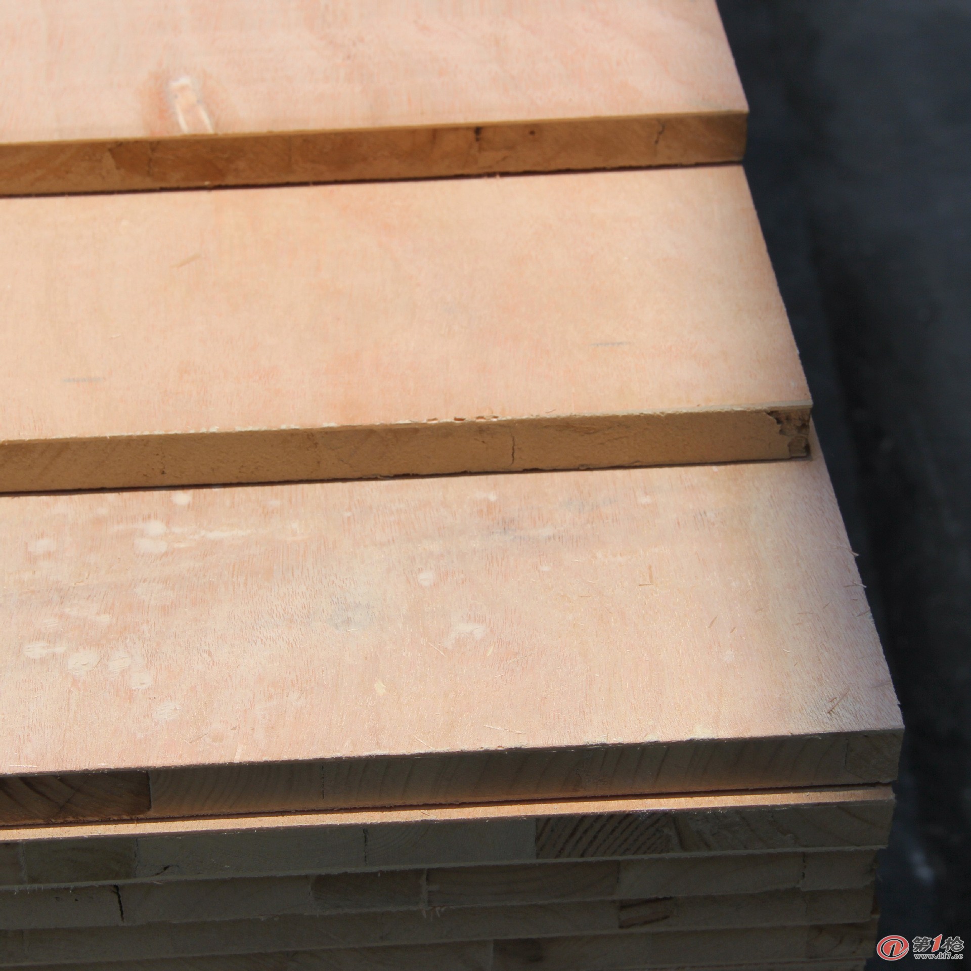 木材板材创新技术如何提升其抗污染能力