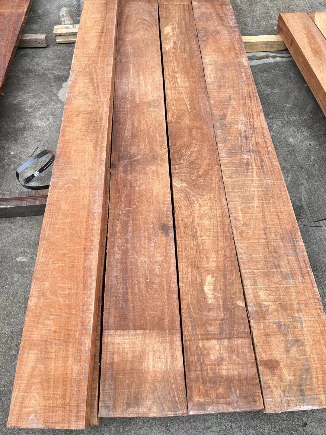 木材板材安装过程中常见的问题及解决方法有哪些 木材板材安装过程中常见的问题及解决方法有哪些