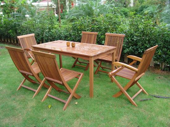 如何用木材板材制作耐用的室外家具