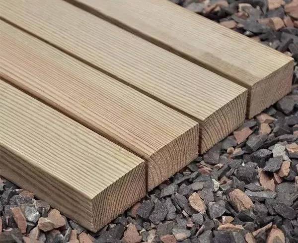 如何在环保前提下选择防腐木材板材 如何在环保前提下选择防腐木材板材