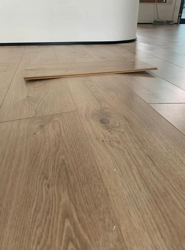 如何评估木材板材的湿胀性能