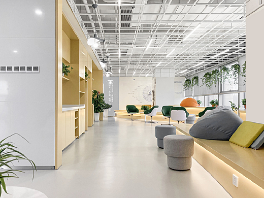 如何在办公室中运用木材板材增添自然元素