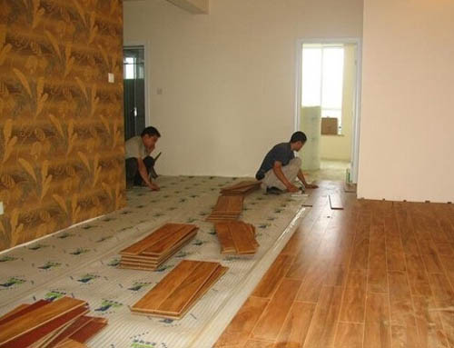 如何避免购买过于潮湿的木材